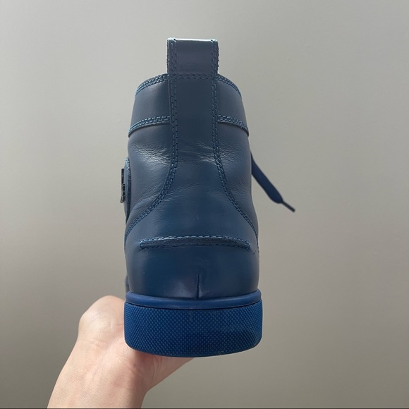 CHRISTIAN LOUBOUTIN
High-Top Sneakers - Picture 8 of 11